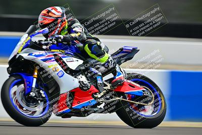 media/Apr-18-2025-TrackDaz (Fri) [[45f5874c44]]/B Group/Session 4 (Turn 6 - Outside)/